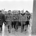 Visite guidée du maire Gilles Lamontagne sur le chantier de la rivière St-Charles en compagnie du ministre Jean Marchand, le 28 novembre 1970